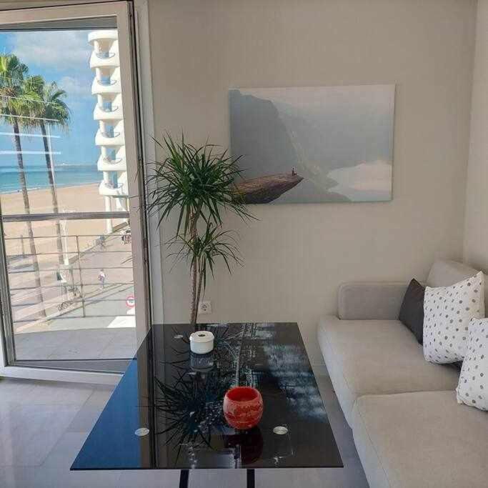 Preciado Apartamento Con Vistas Frontales Al Mar Cádiz Exteriör bild